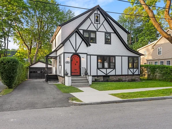 18 Radmore St, Worcester, MA 01602