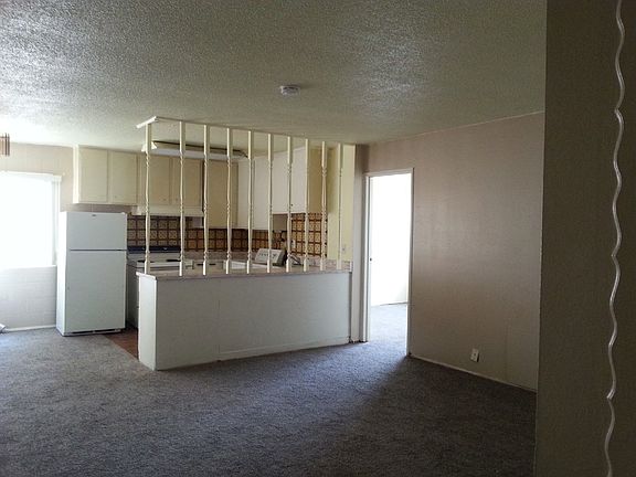 2nd image of 698 Northrop Ave APT 2