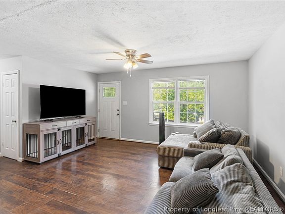 5th image of 1614 Gardenia Ave