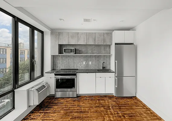 Kitchen, photo 1
