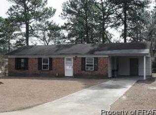 1710 Merry Oaks Dr, Fayetteville, NC 28304