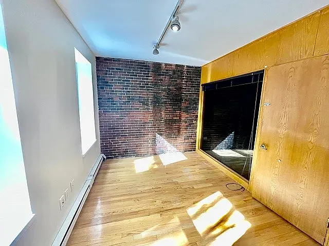 1 bed, 9999 sqft, $2,600 — Photo 3