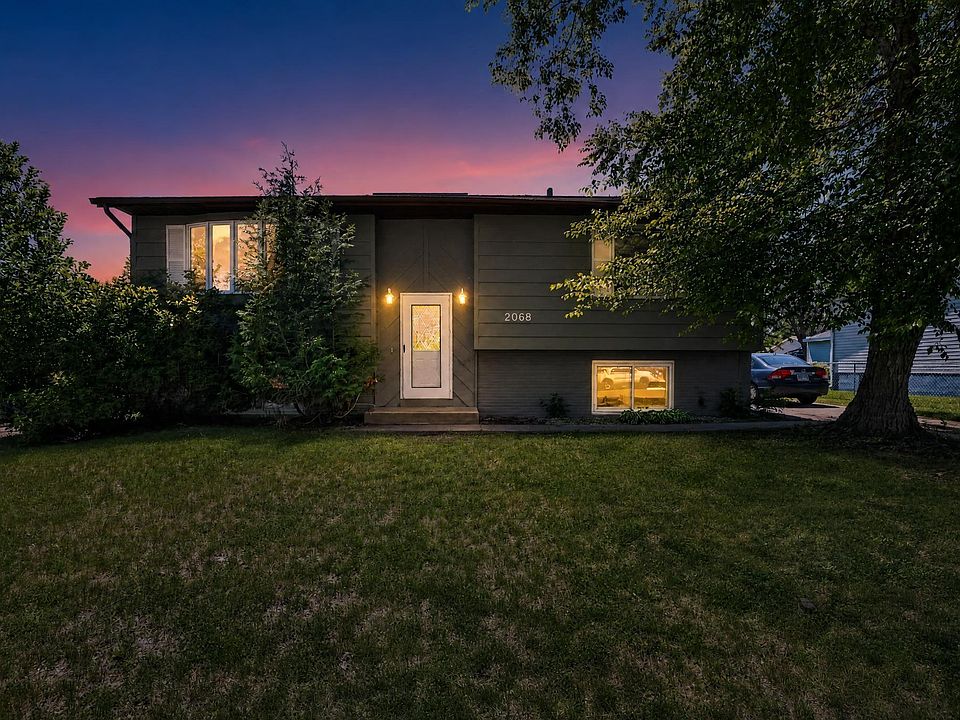 1st image of 2068 48th St NW