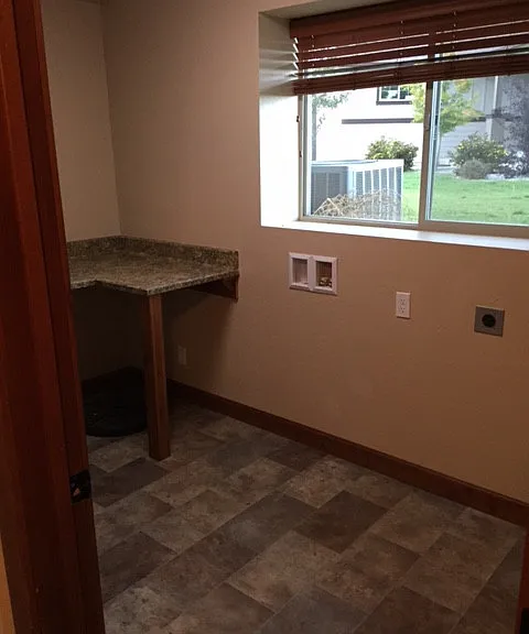 149 Central Ave — Photo 6