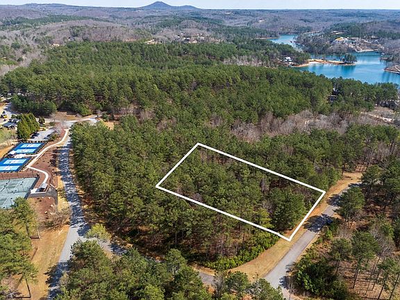 2nd image of 105 Hawks Bay Ct
