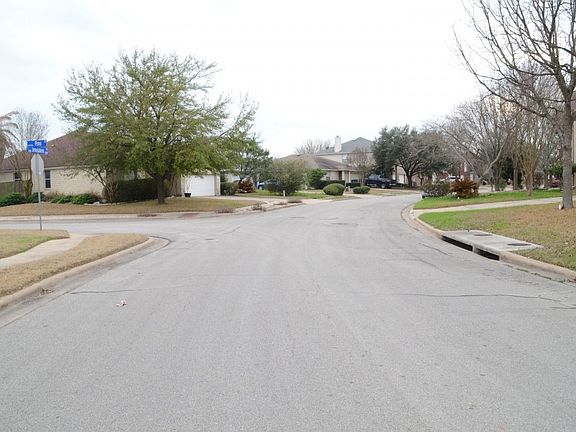 5th image of 1561 Jerusalem Dr