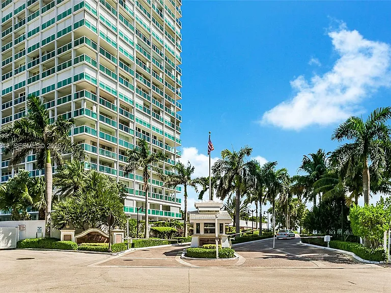 2200 S Ocean Ln #708 — Photo 35