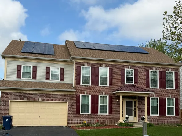 750 Majestic Dr, Algonquin, IL 60102