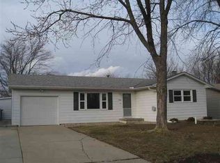 1820 Truman Dr, Normal, IL 61761
