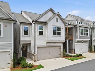 354 Hayden Cir, Woodstock, GA 30189