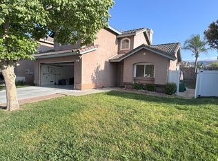950 Solano St, Corona, CA 92882