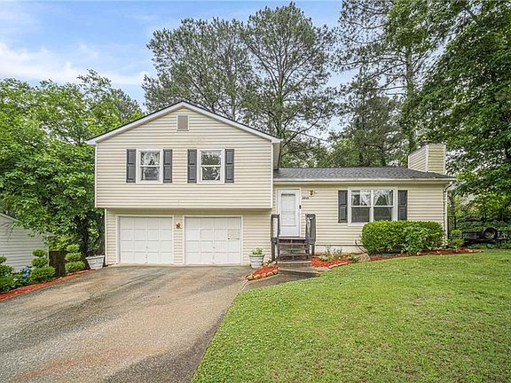 2nd image of 3809 Valley Brook Rd