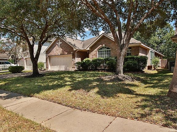2nd image of 15614 Bending Birch Dr