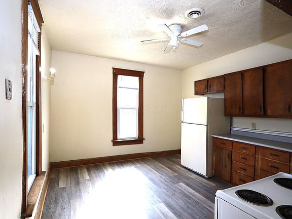 4th image of 111 E Lamartine St