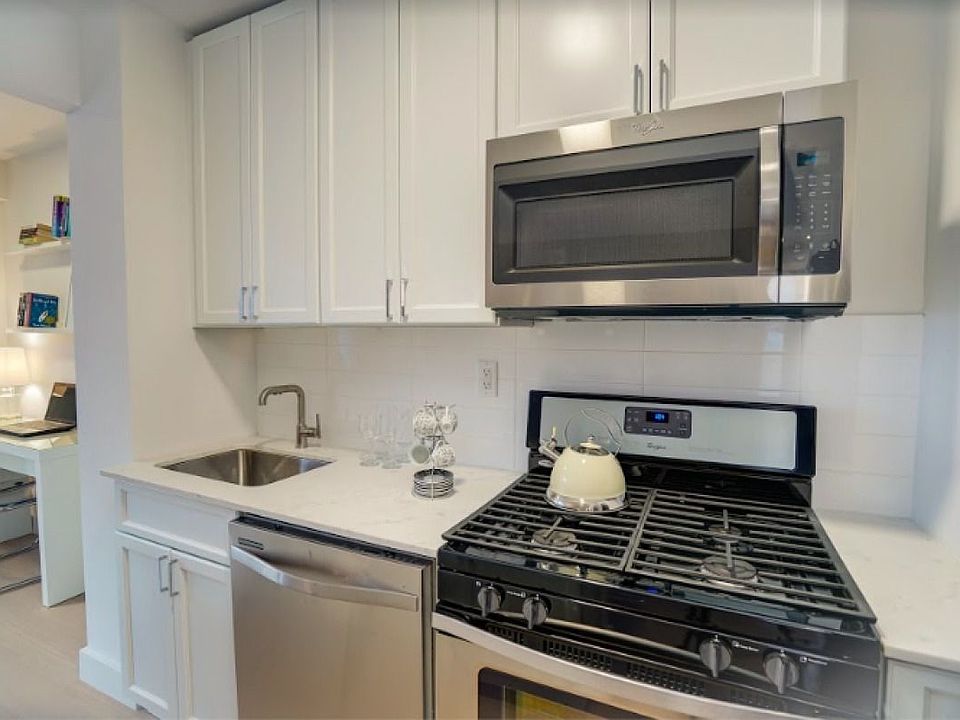 1st image of 620 Lenox Ave APT 11B