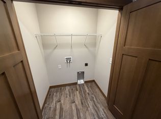 1124 Garfield Ave, Altoona, WI 54720