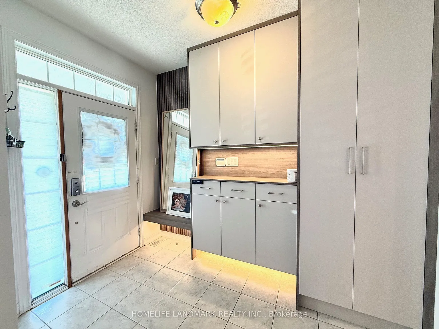 5 bed, $4,200 — Photo 2