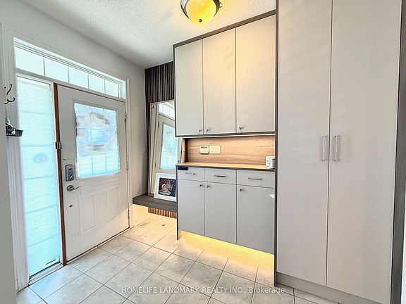 2nd image of 8 Church View Ave