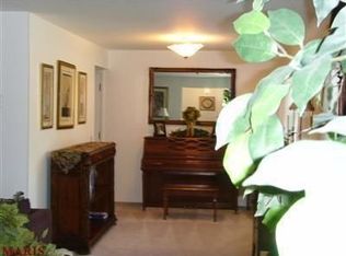 1588 Matlock Dr, Florissant, MO 63031