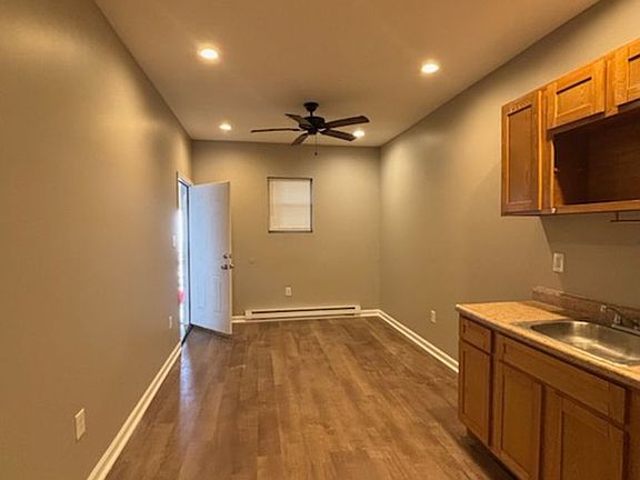 2nd image of 2022 Buckius St Floor 2