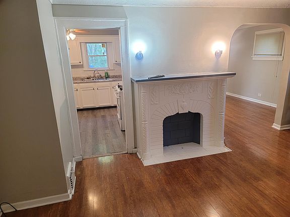 2nd image of 13707 Cranwood Dr