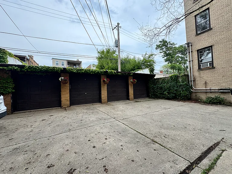 2050 W Farwell Ave #G — Photo 15