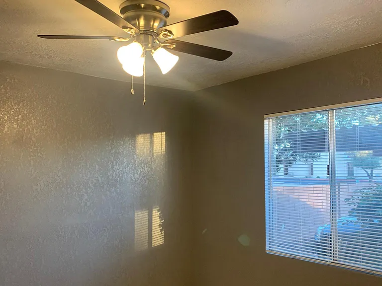 1810 E Blacklidge Dr #718 — Photo 13