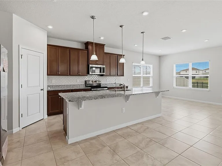 5581 Vigo Loop — Photo 6
