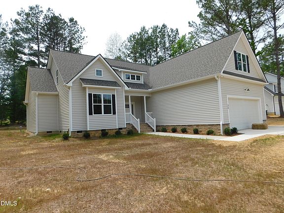 3rd image of 35 Copper Penny Rd