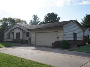 3371 Westhaven Ct, Eau Claire, WI 54701