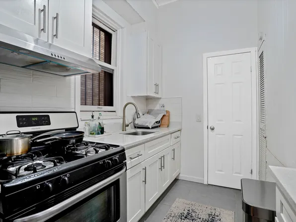 6 Lombardy Street image 24 of 48