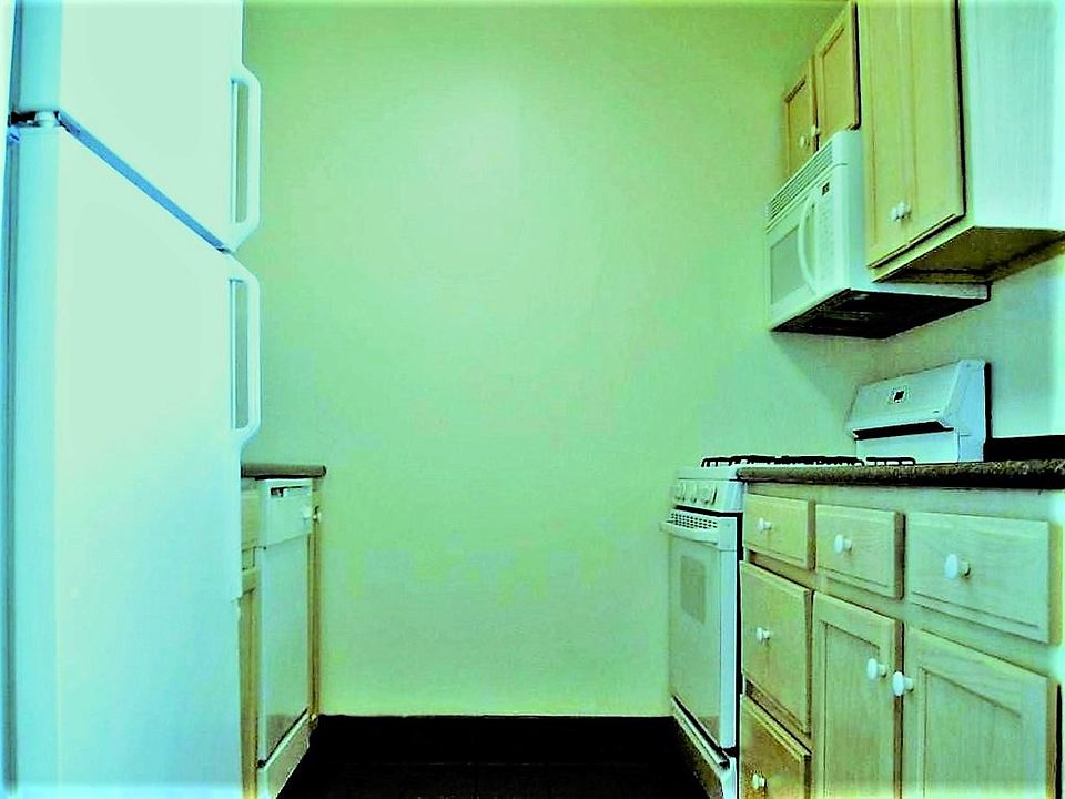 1st image of 58-12 Queens Blvd #7B