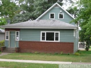 413 Elm St, Spooner, WI 54801