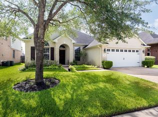 6 Old Presidio Dr, Manvel, TX 77578