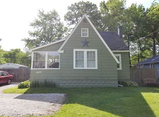 407 S Farnsworth Ave, Aurora, IL 60505