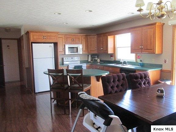 4th image of 3601 Apple Valley Dr