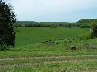 506 Hoecker Rd, St Elizabeth, MO 65075