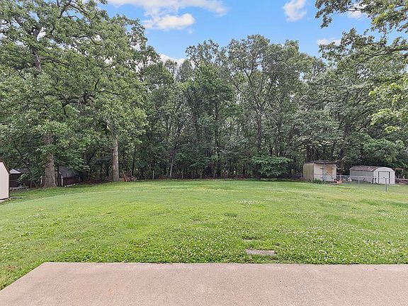 5th image of 115 Burgess Road
