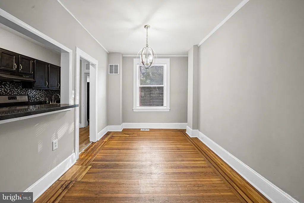 3 bed, 1.0 bath, $1,875 — Photo 4