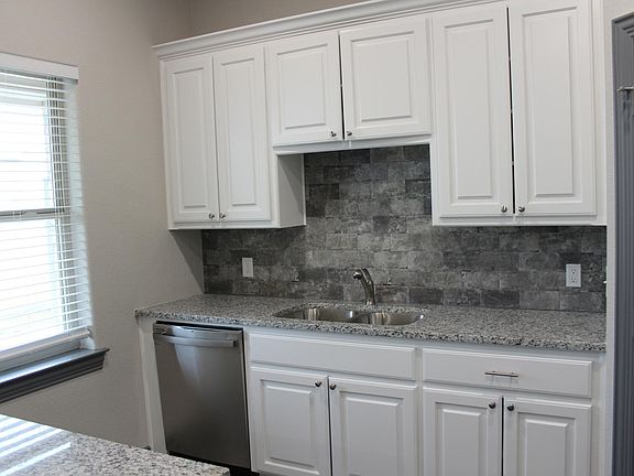 3rd image of 115 Cider Point Ln