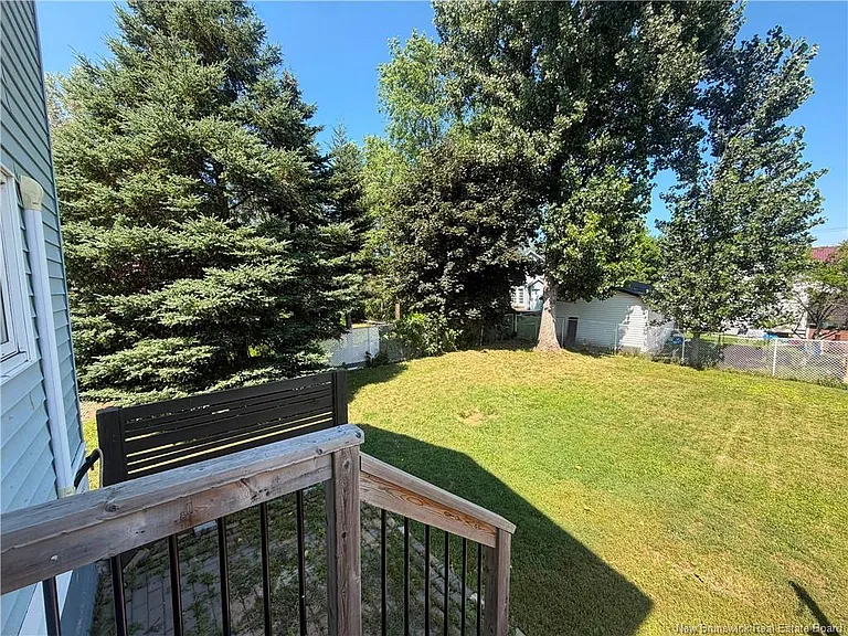 91 Purdy Ave — Photo 17