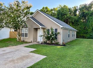 1414 Rochester Dr, Murfreesboro, TN 37130