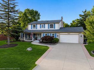 29042 Raleigh Rd, Farmington Hills, MI 48336