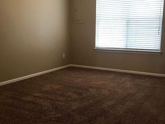 5th image of 2536 Ashford Dr