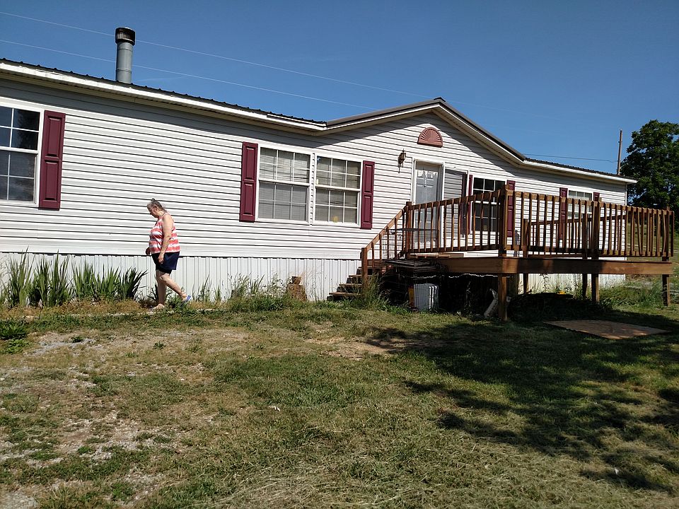 2nd image of 670 Friendship Rd N