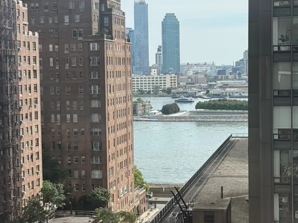 865 United Nations Plaza image 14 of 22