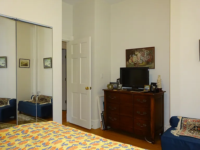 17 Centre St #1 — Photo 14