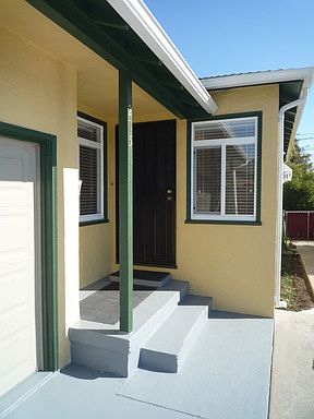2nd image of 205 Humboldt St