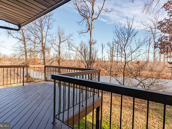 3rd image of 2400 Honey Run Rd