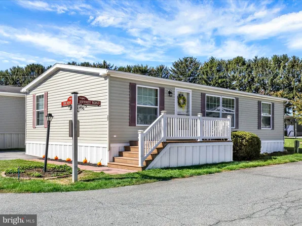 27 Jere Rd, Gordonville, PA 17529